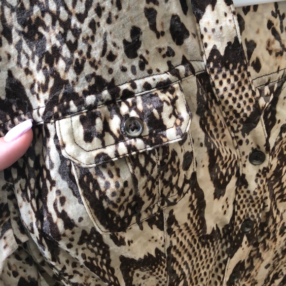 Cache Leopard Long Sleeve - Picture 2 of 4